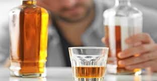 الخمر: مابين أوهام المرح ودوامات الاكتئاب