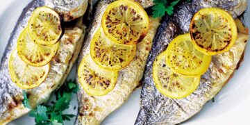 سمك محشي في الفرن