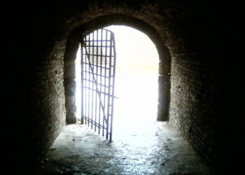 تساعية من أجل الثبات للنهاية