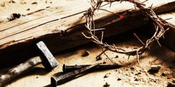 تأملات في الجمعة العظيمة – المسيح على الصليب، ذبيحة حب و بذل