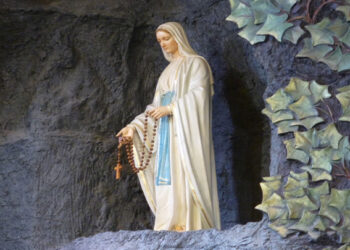 صلاة الى مريم، سيدة لورد