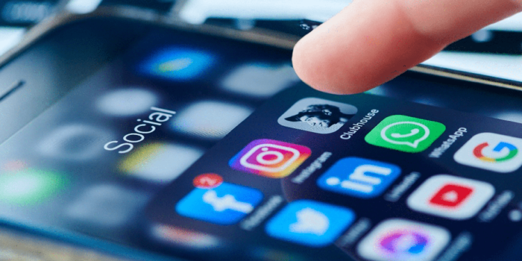 صلاة العاملين في وسائل التواصل الإجتماعي – أبرشية بيروت المارونية