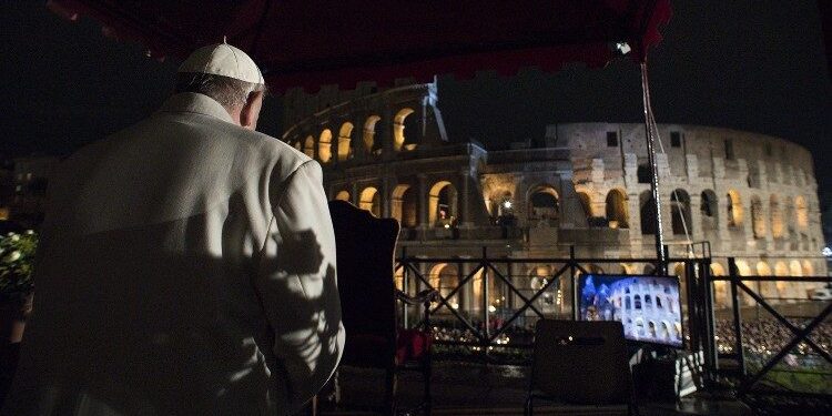 تأملات رتبة درب الصليب ٢٠٢٢ – البابا فرنسيس