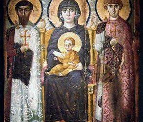 أيقونة العذراء (والدة الإله) والطفل يسوع مع القديسين ثيودوروس وجرجيوس  – الايقونة وشرحها