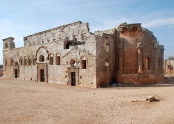 كاتدرائية قلب لوزة (منها صممت كاتدرائية نوتردام) – كنائس سوريا