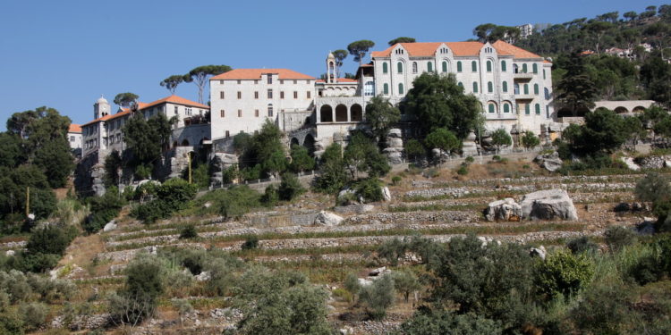 دير مار يوحنّا الصابغ (الخنشارة) – كنائس لبنان