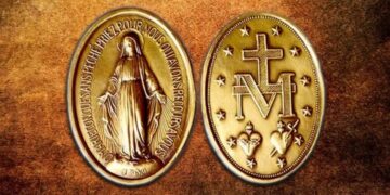 ظُهوراتُ العذراء والأيقونةُ العجائبيّة