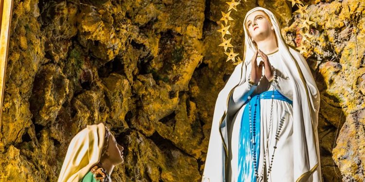 «أنا سيّدة الحبل بلا دنس»… 5 حقائق مذهلة عن ظهورات لورد للقديسة برناديت