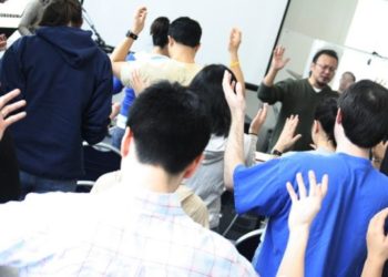 المُتَجدِّدون .. أُجَراء مُقايضون