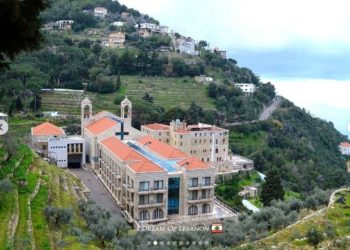 دير المخلص الكريم وتمثال “قلب يسوع الرحمة الإلهيّة” (غوسطا, جبل الرحمة الإلهيّة) (شرح وصور) – كنائس لبنان