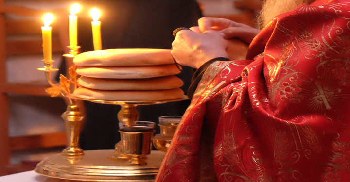 القدّاس الإلهي بحسب القديس يوحنّا الذهبي الفم 