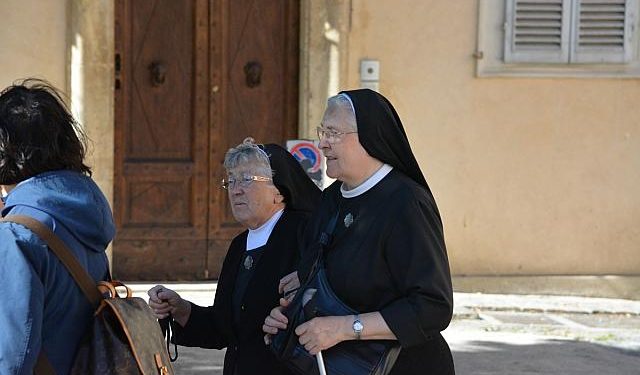 اللطف من كتاب ثمر الروح – البابا شنوده الثالث