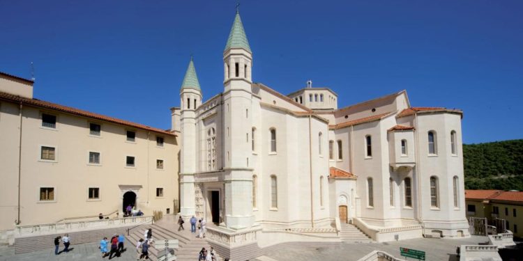 بازيليك سانتا ريتا دا كاسيا – كنائس إيطاليا