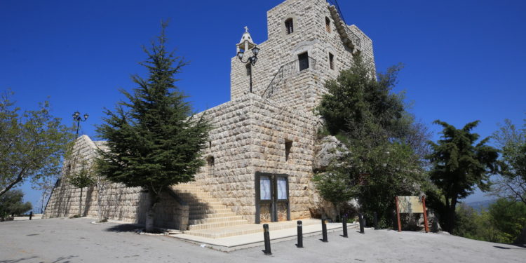 أعجوبة كنيسة سيدة القلعة (قرية شحتول) – كنائس لبنان