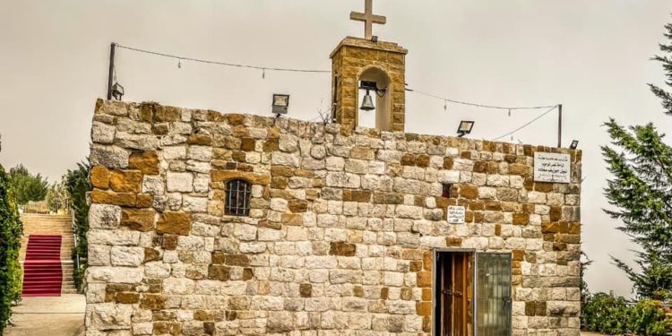 دير مارت مورا (بحسب العلاّمة البطريرك الدويهيّ) – اهدن – كنائس لبنان