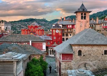 دير فاتوبيدي الكبير المقدس – اليونان – كنائس متفرقة