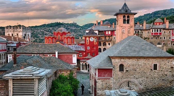 دير فاتوبيدي الكبير المقدس – اليونان – كنائس متفرقة