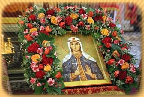 من ومتى قاموا بنقل رفات القديسة بربارة إلى كييف؟