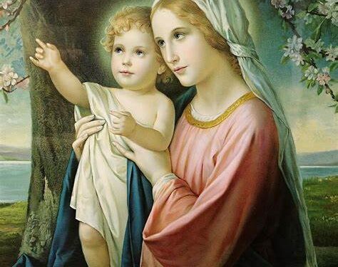 مريم عذراء قبل في وبعد الولادة