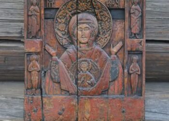 أيقونة والدة الإله المتضرعة الخشبية الروسية – تاريخ الايقونة