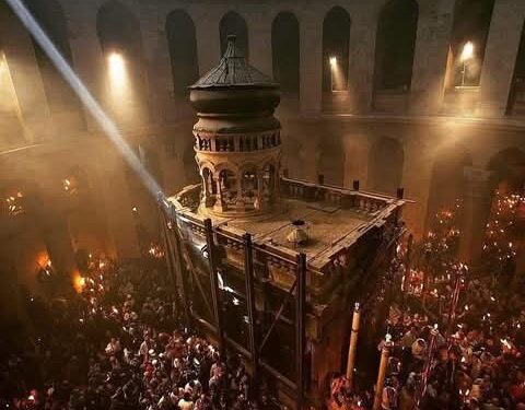 رأيتُ النور المقدس!