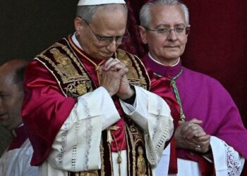 لاوون الرابع عشر هو البابا الجديد: السلام للعالم، سلام أعزل ومتواضع