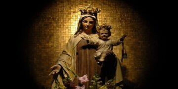 صلوات رائعة إلى مريم “سيّدة الكرمل”