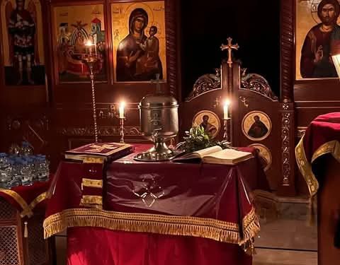 المحامي الذي لا يريد الذهاب إلى الكنيسة بسبب الكهنة! – قصة وعبرة