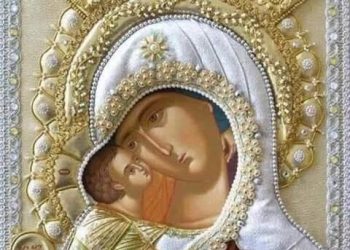 صلاة والدة الله التي رددتها على إمراة في الحلم لا تعلم كيف تصلّي