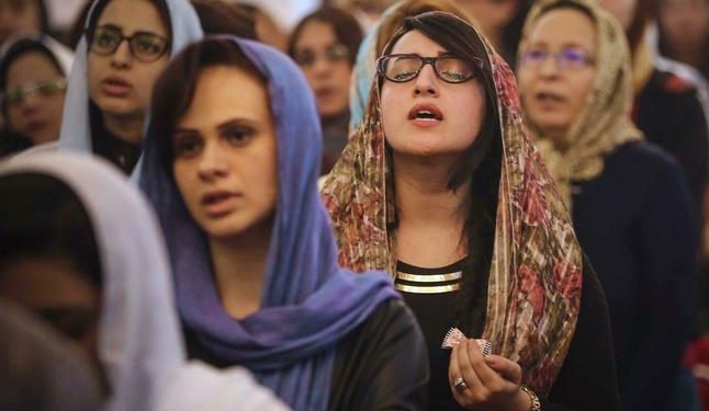 من كتاب ثياب الحشمة