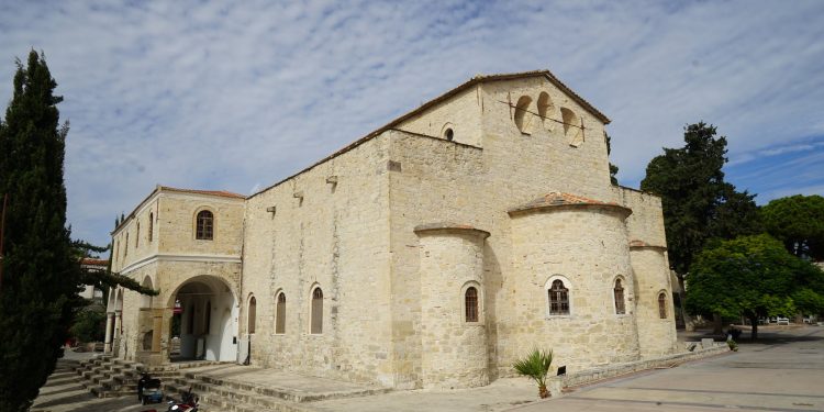 كنيسة “أغيوس قسطنطينوس” التي حولت لمسجد – كنائس تركيا