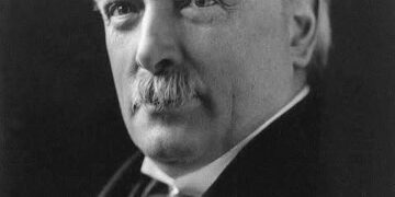 أنا هو ذلك الطفل الذي ذكرته في حديثك  – قصة وعبرة