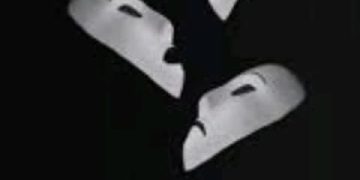 لحظة الحقيقة تسقط الأقنعة في بداية العام الجديد وقفة مواجهة مع الذات