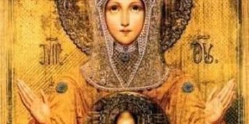 أيقونة والدة الإله “الرّمز” في دير القدّيس “سيرافيم بونياتسك ” في روسيا