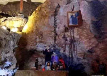 قصة المغارة العجائبية في دير مار أنطونيوس – قزحيا